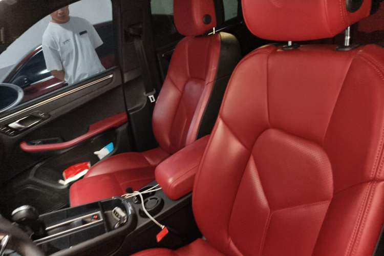 Used Porsche Macan 2023 Macan T 2.0T Left Front Seat