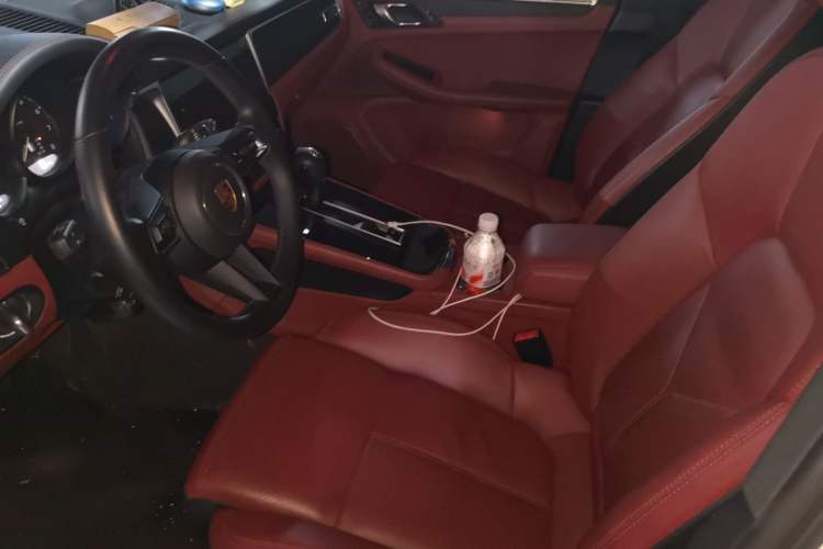 Used Porsche Macan 2023 Macan 2.0T Left Front Seat