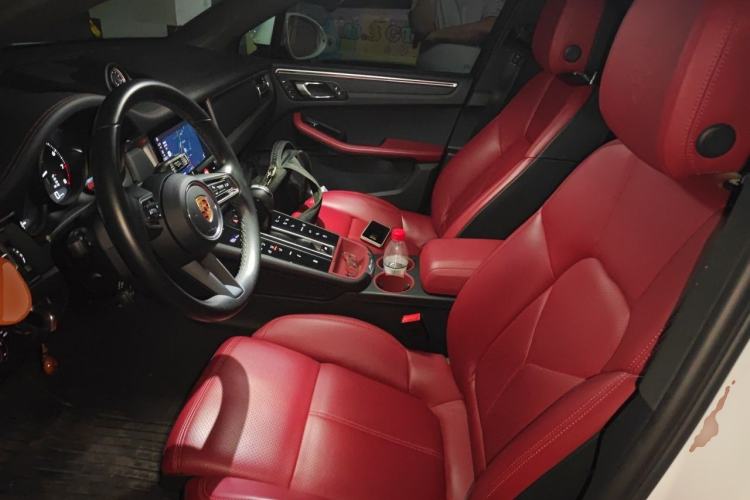 Used Porsche Macan 2023 Macan 2.0T Left Front Seat