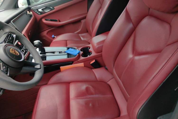 Used Porsche Macan 2023 Macan 2.0T Left Front Seat