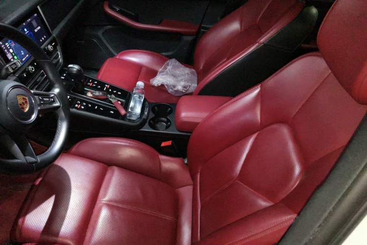 Used Porsche Macan 2023 Macan T 2.0T Left Front Seat