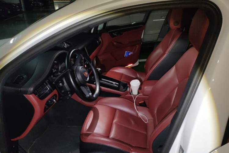 Used Porsche Macan 2023 Macan 2.0T Left Front Seat