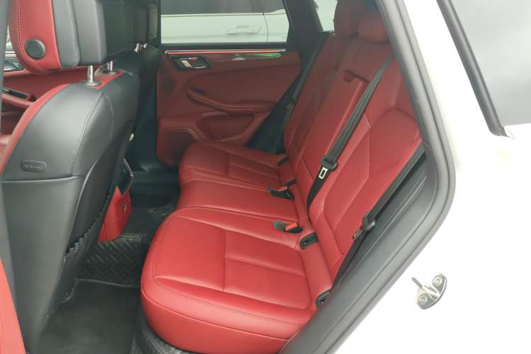 Used Porsche Macan 2023 Macan 2.0T Left Rear Seat