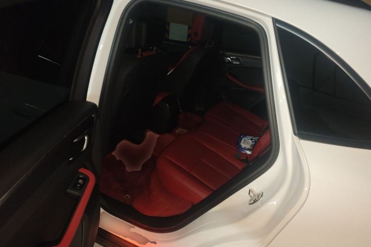 Used Porsche Macan 2023 Macan 2.0T Left Rear Seat
