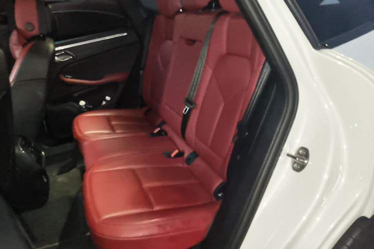 Used Porsche Macan 2023 Macan 2.0T Left Rear Seat