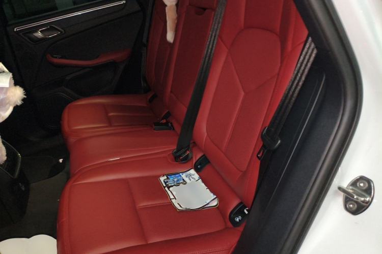 Used Porsche Macan 2023 Macan 2.0T Left Rear Seat
