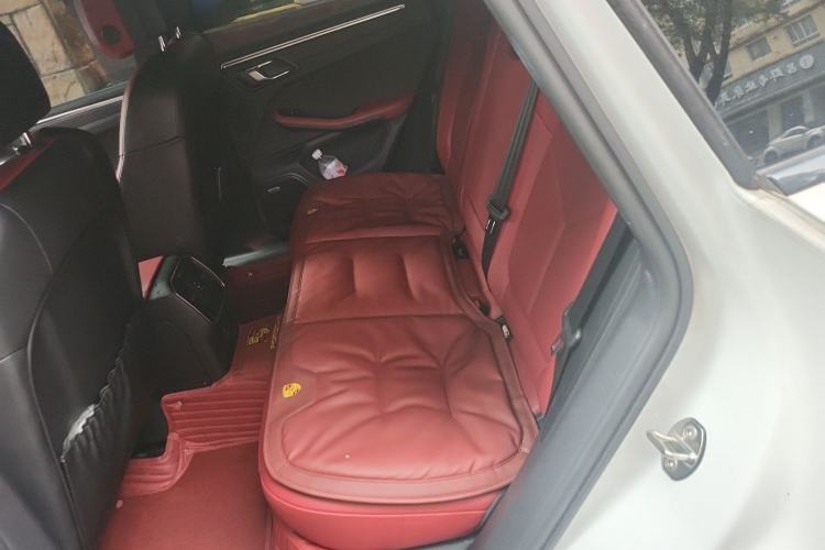 Used Porsche Macan 2023 Macan 2.0T Left Rear Seat