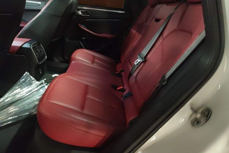 Used Porsche Macan 2023 Macan 2.0T Left Rear Seat
