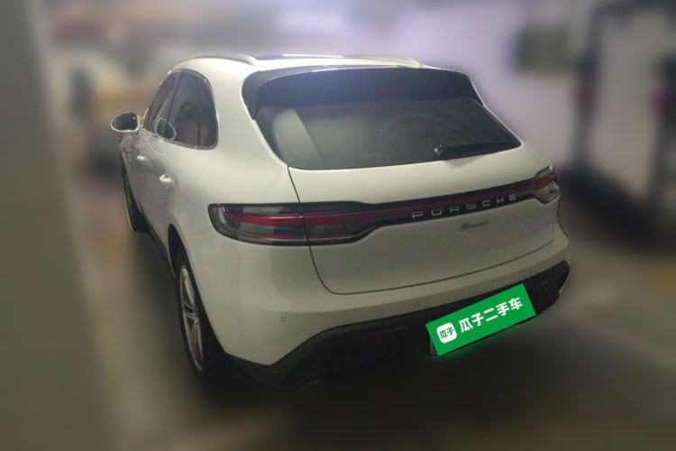 Used Porsche Macan 2023 Macan 2.0T Rear Left 45 Deg