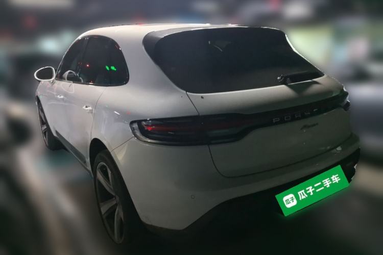 Used Porsche Macan 2023 Macan 2.0T Rear Left 45 Deg