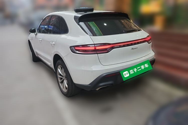 Used Porsche Macan 2023 Macan 2.0T Rear Left 45 Deg