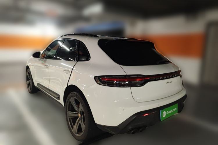 Used Porsche Macan 2023 Macan 2.0T Rear Left 45 Deg