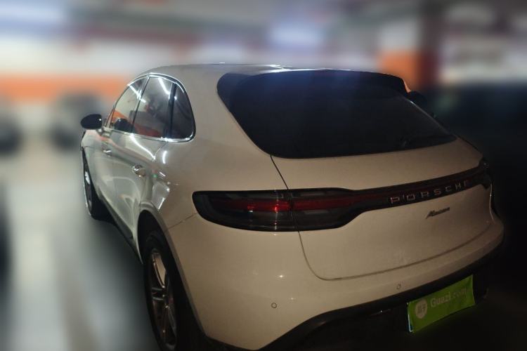 Used Porsche Macan 2023 Macan 2.0T Rear Left 45 Deg