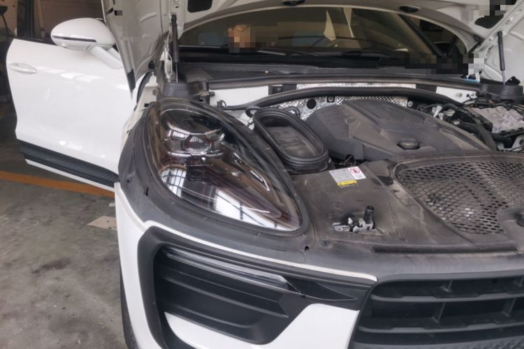 Used Porsche Macan 2023 Macan 2.0T Right Front Headlight