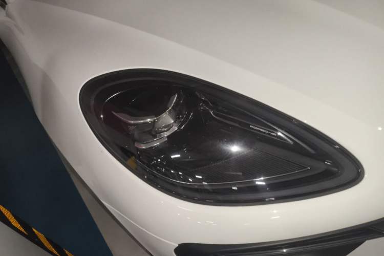 Used Porsche Macan 2023 Macan 2.0T Right Front Headlight