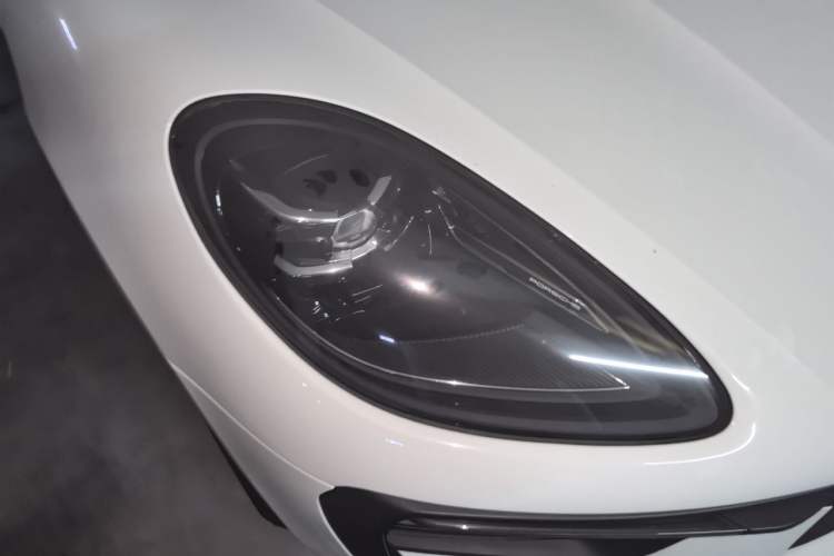 Used Porsche Macan 2023 Macan 2.0T Right Front Headlight