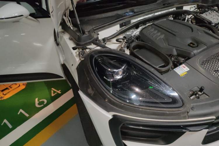 Used Porsche Macan 2023 Macan 2.0T Right Front Headlight