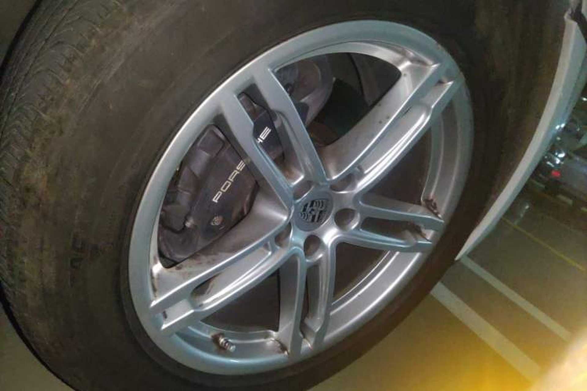 Used Porsche Macan 2023 Macan 2.0T Right Front Wheel Hub