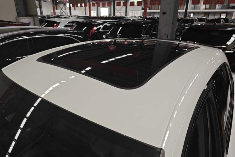 Used Porsche Macan 2023 Macan 2.0T Roof