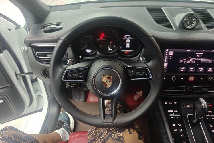 Used Porsche Macan 2023 Macan 2.0T Steering Wheel