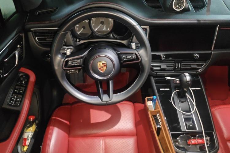 Used Porsche Macan 2023 Macan 2.0T Steering Wheel