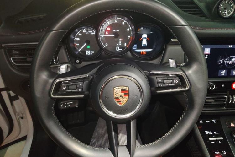 Used Porsche Macan 2023 Macan 2.0T Steering Wheel