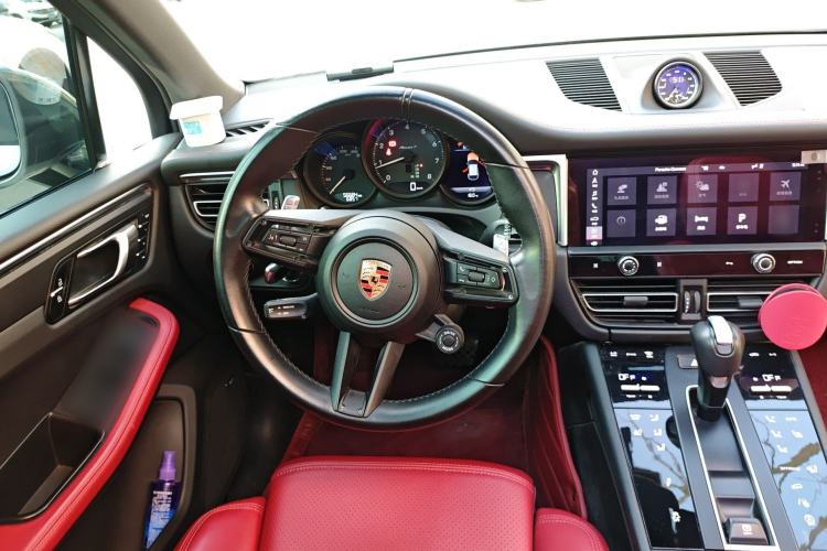 Used Porsche Macan 2023 Macan T 2.0T Steering Wheel
