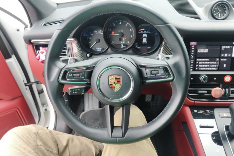 Used Porsche Macan 2023 Macan 2.0T Steering Wheel
