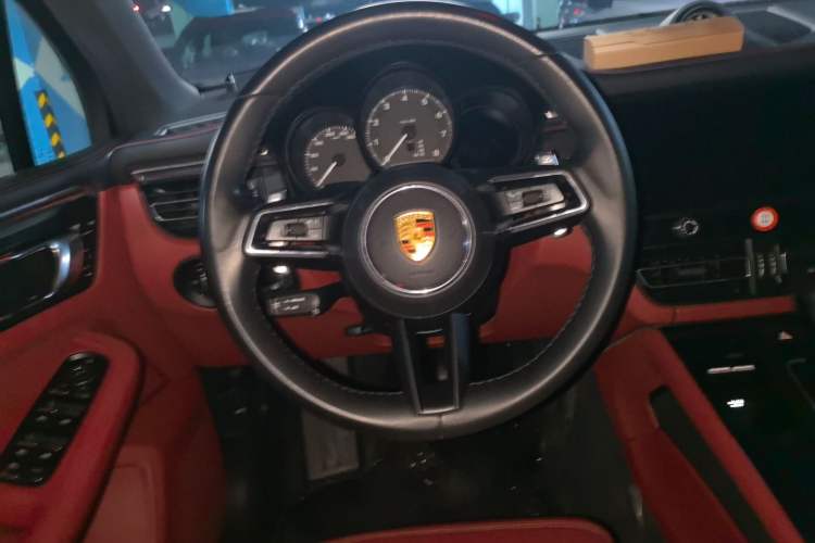 Used Porsche Macan 2023 Macan 2.0T Steering Wheel