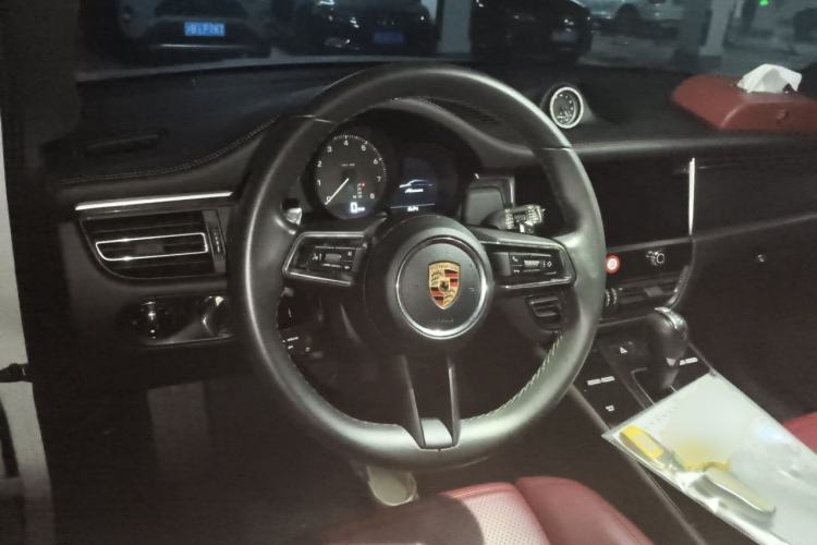 Used Porsche Macan 2023 Macan 2.0T Steering Wheel