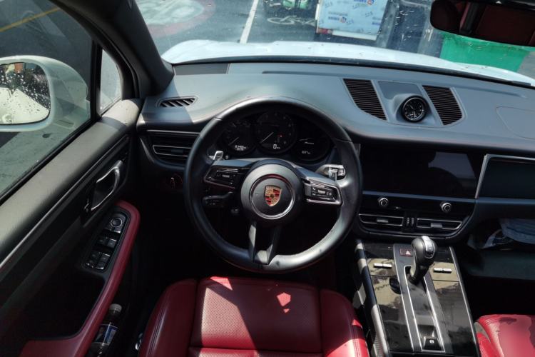 Used Porsche Macan 2023 Macan 2.0T Steering Wheel