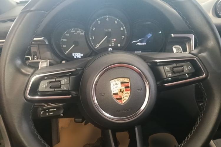 Used Porsche Macan 2023 Macan 2.0T Steering Wheel