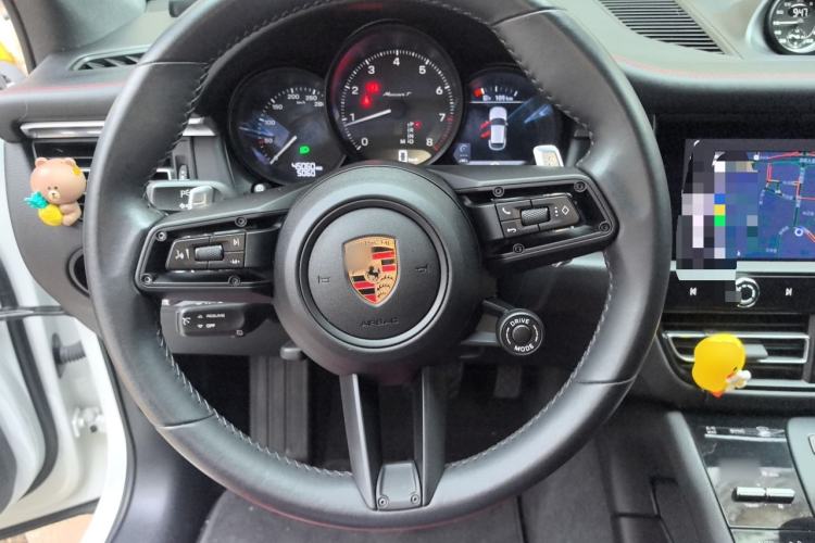 Used Porsche Macan 2023 Macan T 2.0T Steering Wheel