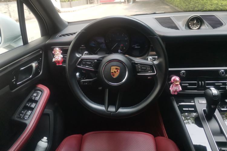 Used Porsche Macan 2023 Macan 2.0T Steering Wheel