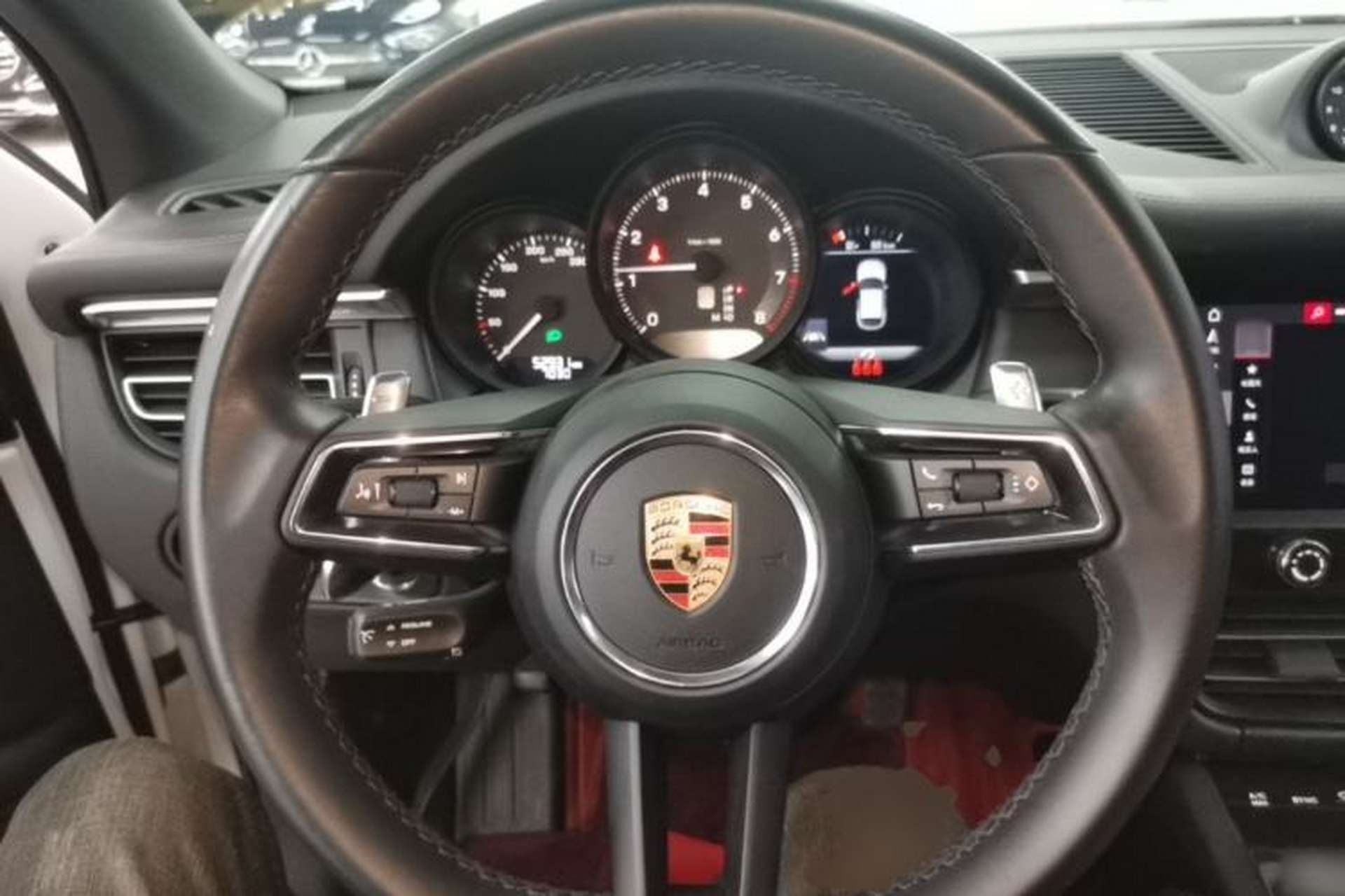 Used Porsche Macan 2023 Macan 2.0T Steering Wheel