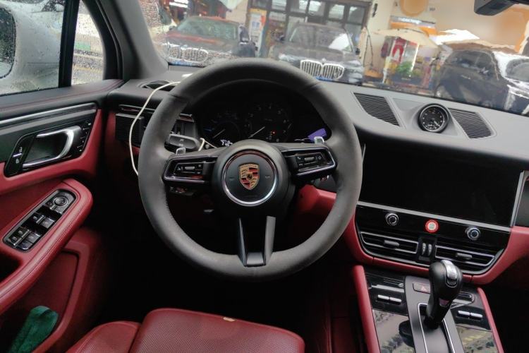 Used Porsche Macan 2023 Macan 2.0T Steering Wheel