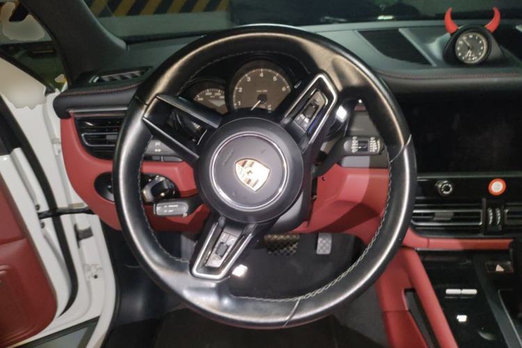 Used Porsche Macan 2023 Macan 2.0T Steering Wheel
