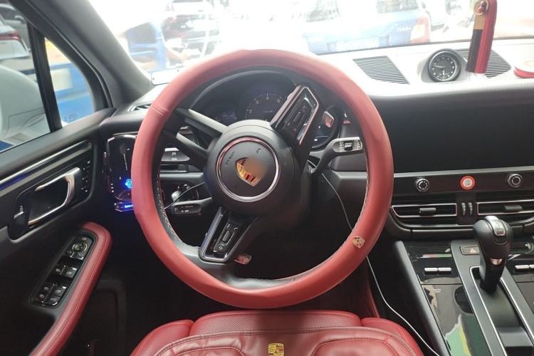 Used Porsche Macan 2023 Macan 2.0T Steering Wheel