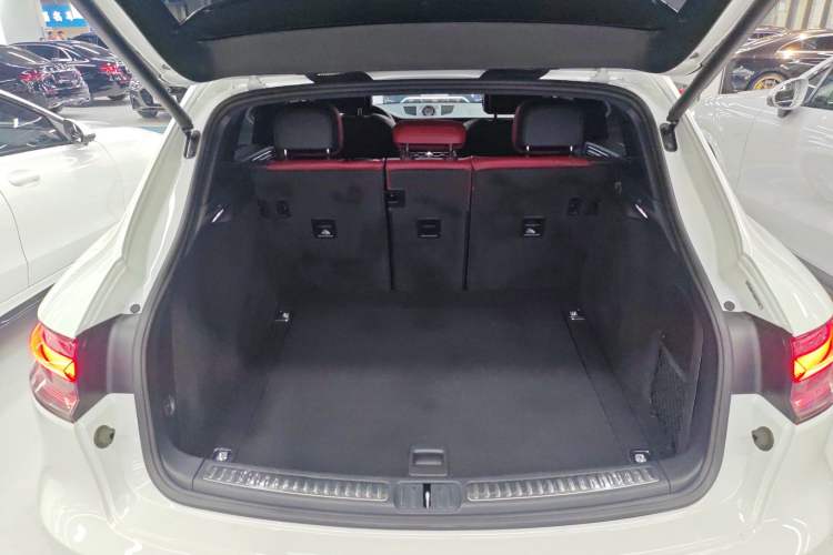 Used Porsche Macan 2023 Macan 2.0T Trunk