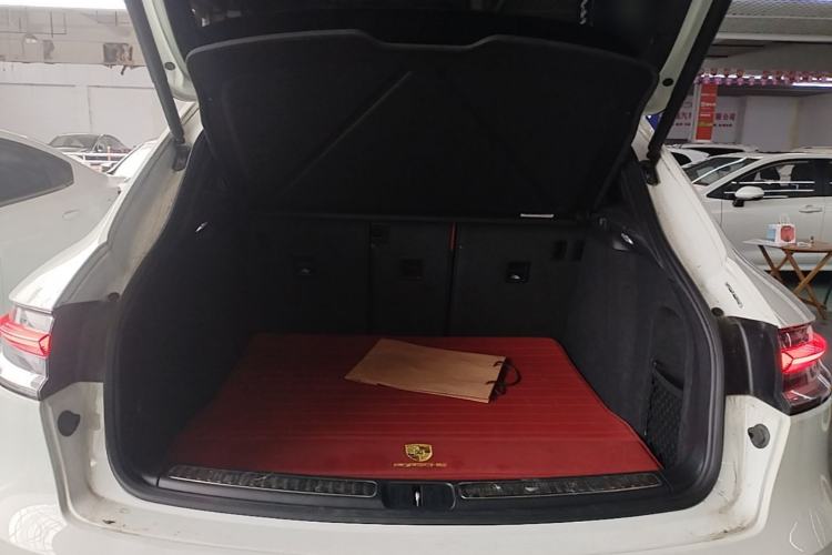 Used Porsche Macan 2023 Macan 2.0T Trunk
