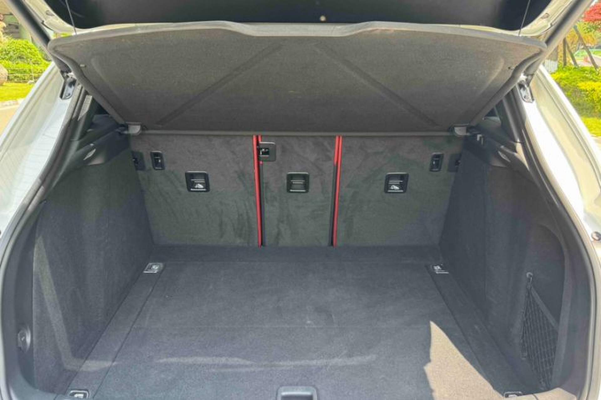 Used Porsche Macan 2023 Macan 2.0T Trunk
