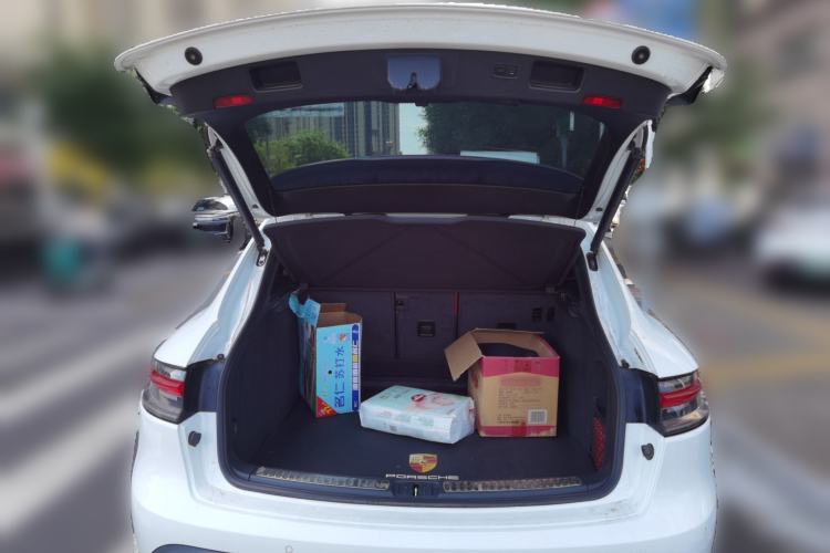 Used Porsche Macan 2023 Macan 2.0T Trunk