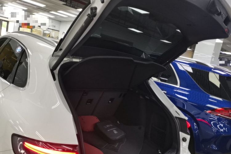Used Porsche Macan 2023 Macan 2.0T Trunk