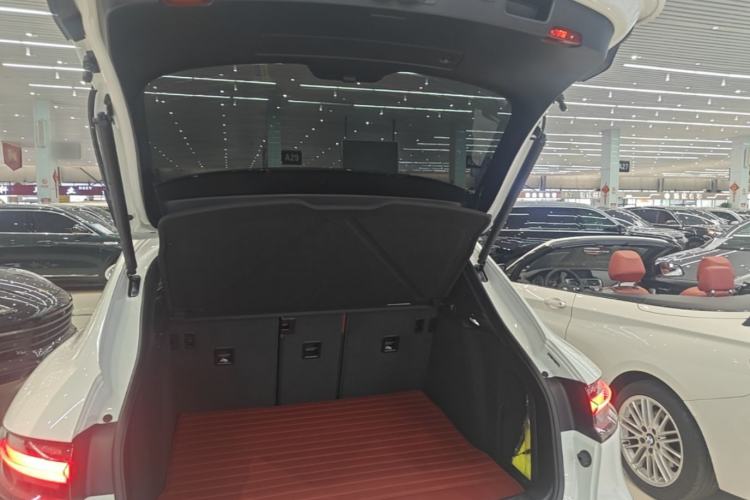 Used Porsche Macan 2023 Macan 2.0T Trunk