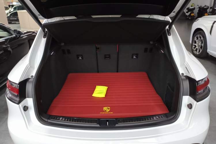 Used Porsche Macan 2023 Macan 2.0T Trunk