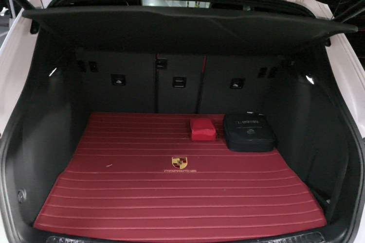 Used Porsche Macan 2023 Macan T 2.0T Trunk