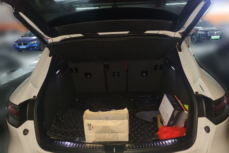 Used Porsche Macan 2023 Macan 2.0T Trunk