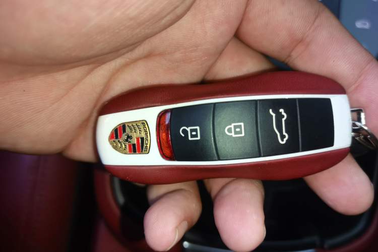 Used Porsche Macan 2023 Macan T 2.0T Vehicle Key