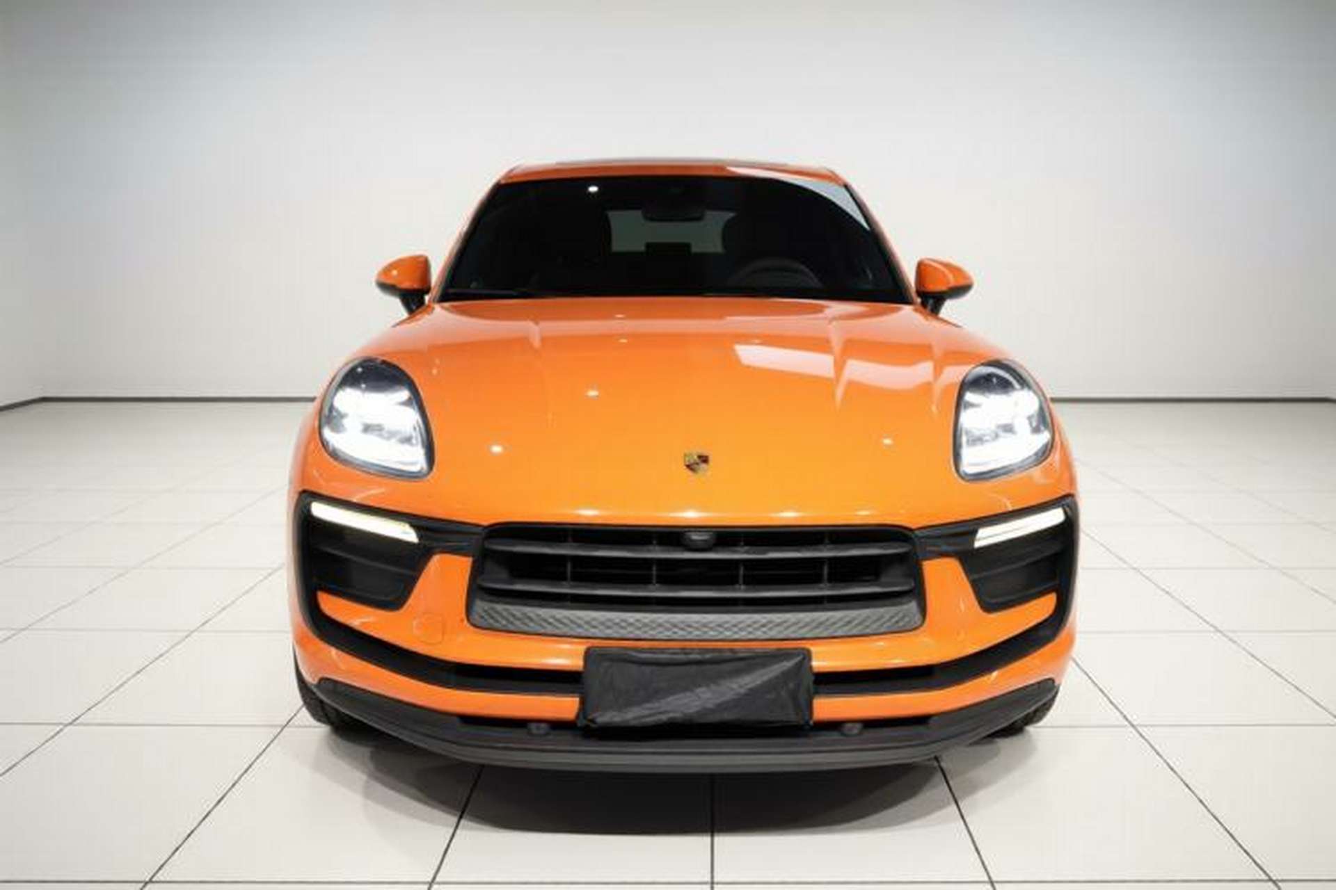 Used Porsche Macan 2023 Macan 2.0T Front