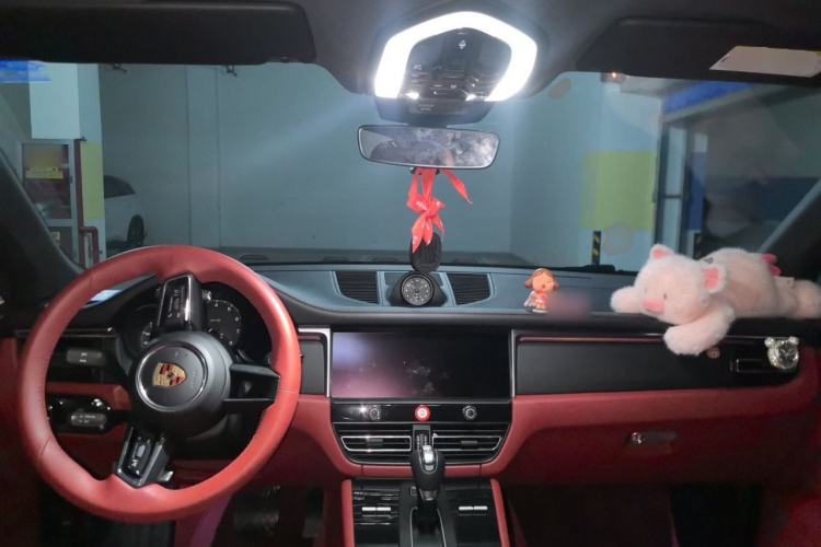 Used Porsche Macan 2024 Macan 2.0T Center Console